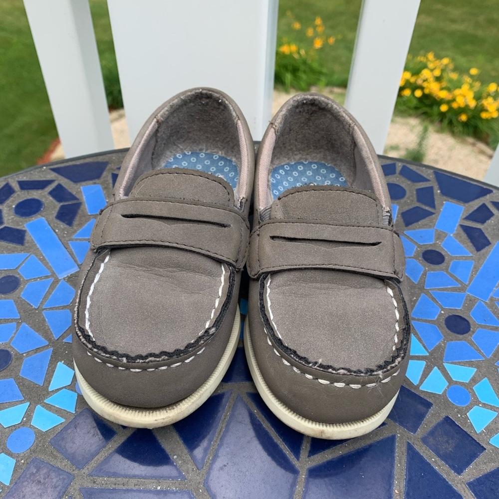 Boy’s Gray Boat Shoes ⛵️